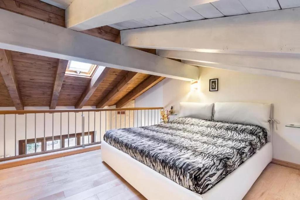 Casa Vacanze Rosalba Ferrara di Monte Baldo Ngoại thất bức ảnh